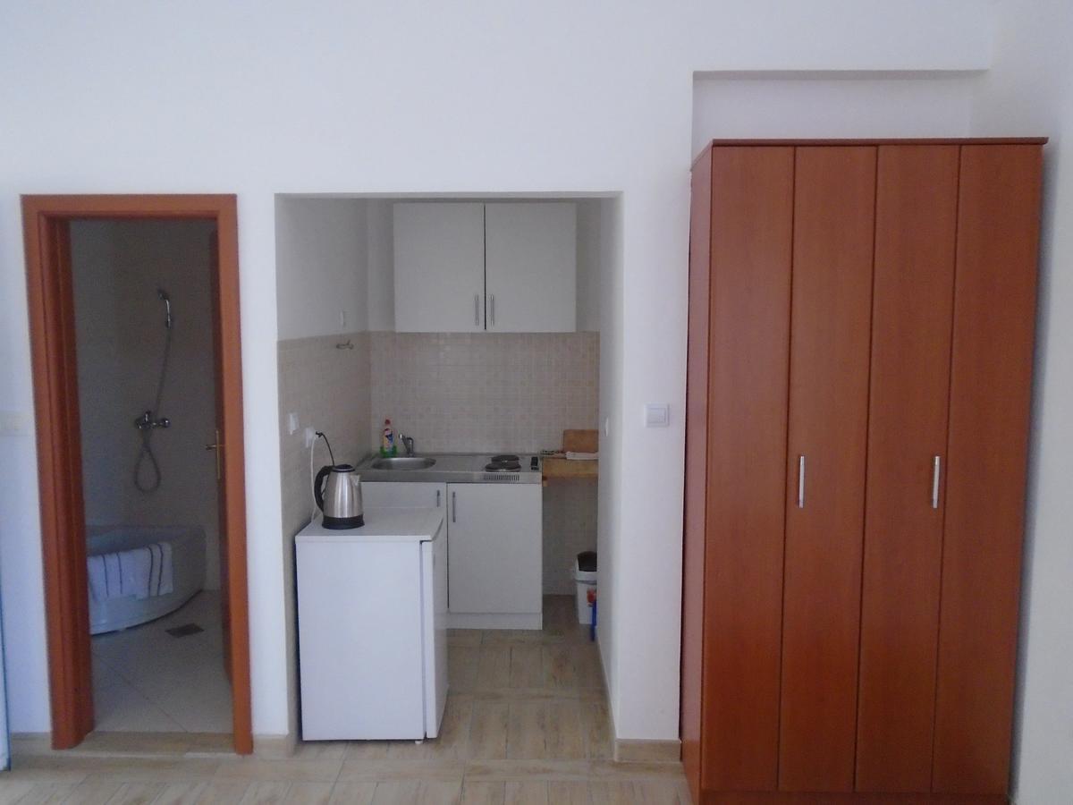 Apartments Kanli Kula แฮร์เซ็ก-โนวี ภายนอก รูปภาพ